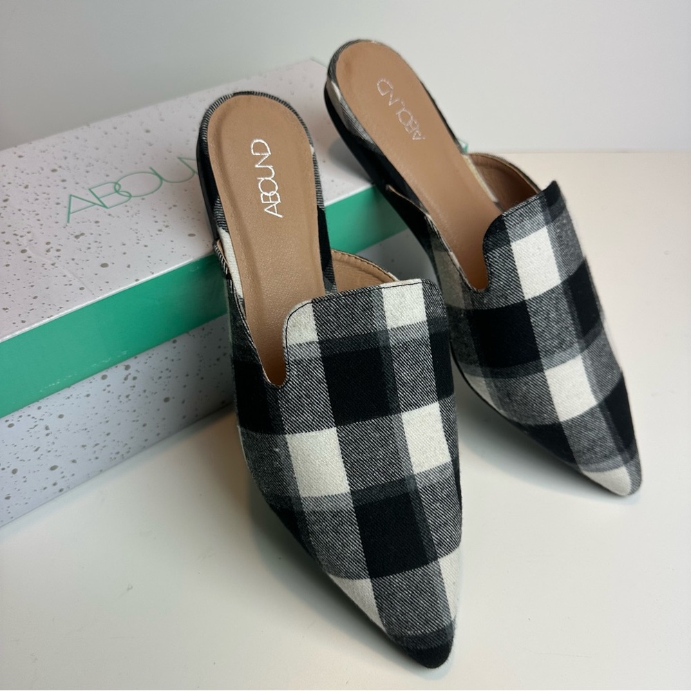 ABOUND Black and White Plaid Mule Flats | Size 9